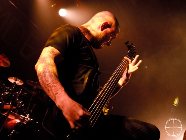 Devildriver bass