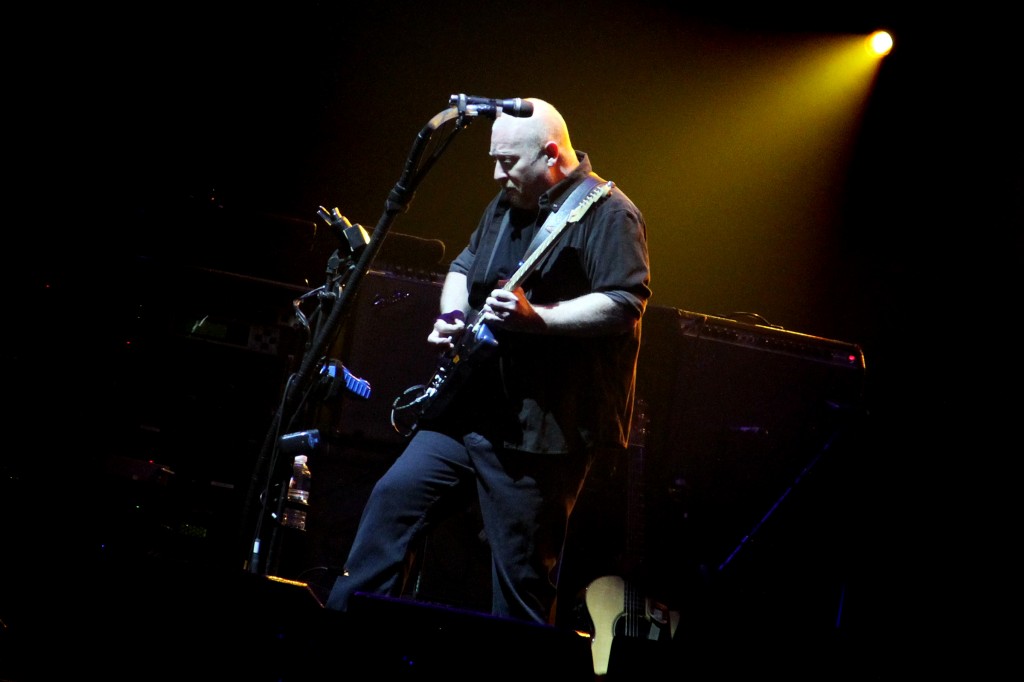 Steve-Mac-un-des-guitaristes-de-la-formation