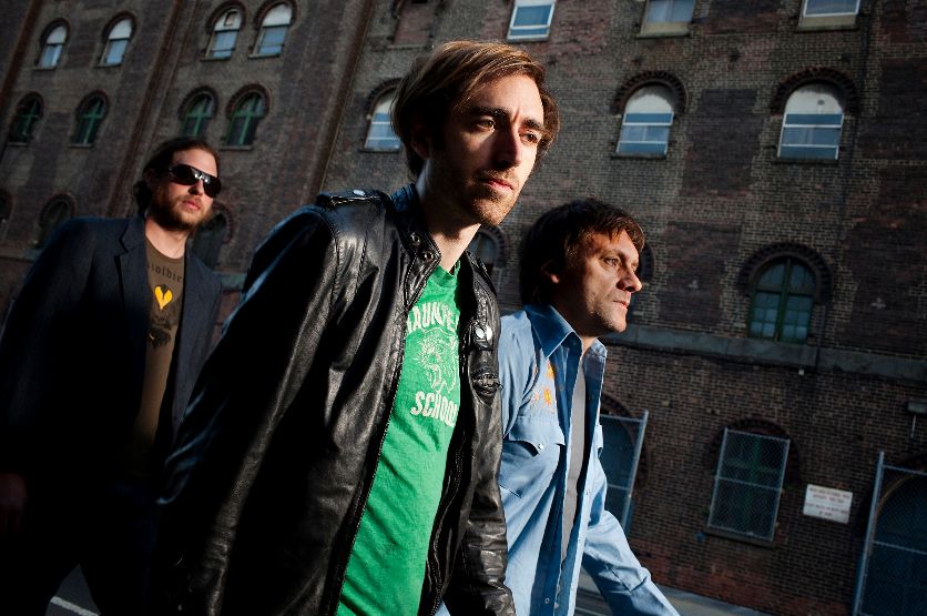 a-place-to-bury-strangers-by-Joel-Barhamand