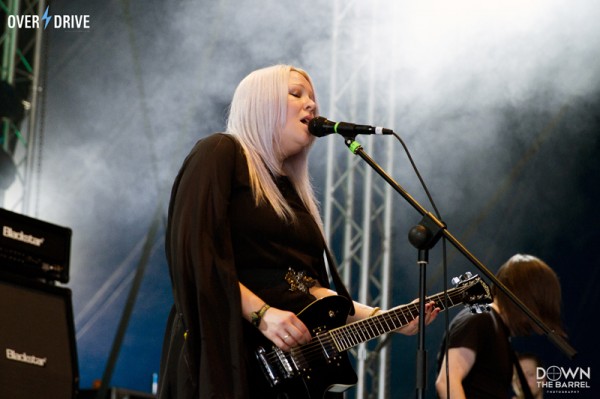Alunah1 sophie stage