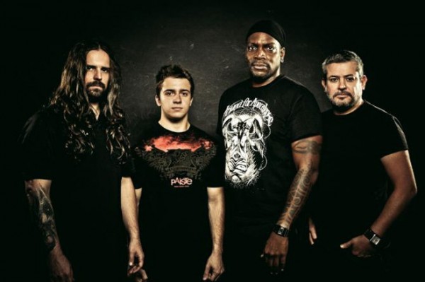 Sepultura-band-2015