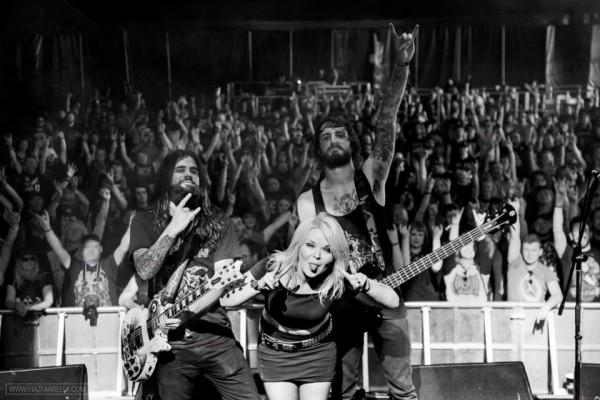 DEAD LABEL BLOOSTOCK B&W