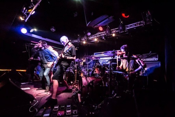 EMIGRA LIVE 2