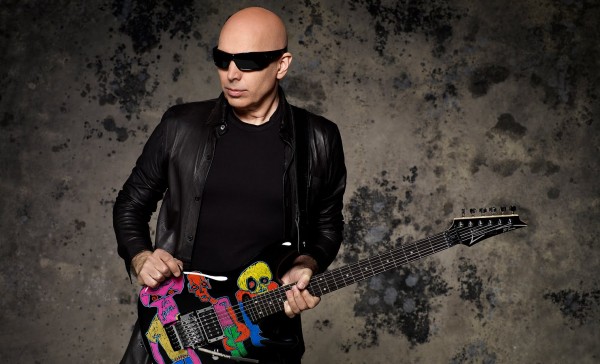 Satriani promo shot