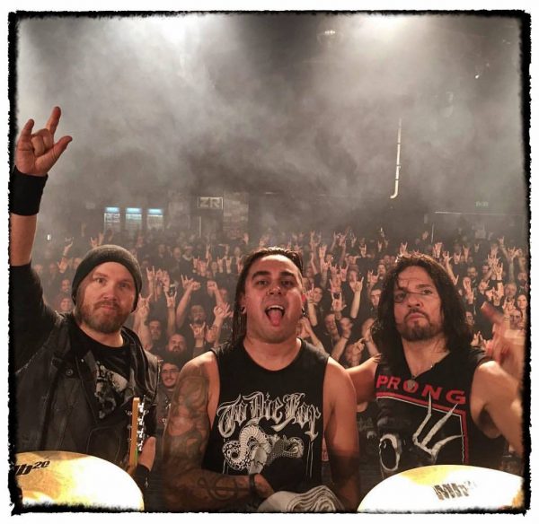 Prong live shot