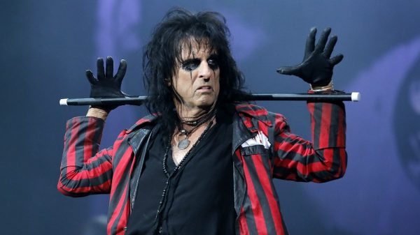 Alice-Cooper-e1431447650215