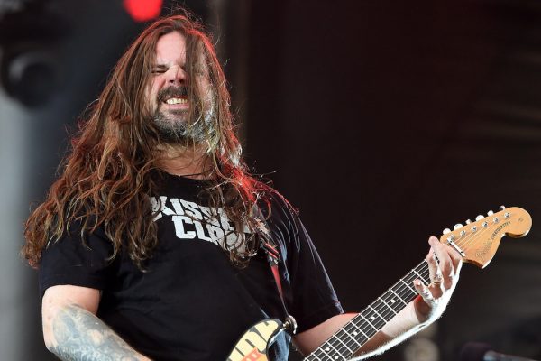 LAS VEGAS, NV - MAY 09: Guitarist Andreas Kisser of Sepultura performs during Rock in Rio USA at the MGM Resorts Festival Grounds on May 9, 2015 in Las Vegas, Nevada. (Photo by Ethan Miller/Getty Images)