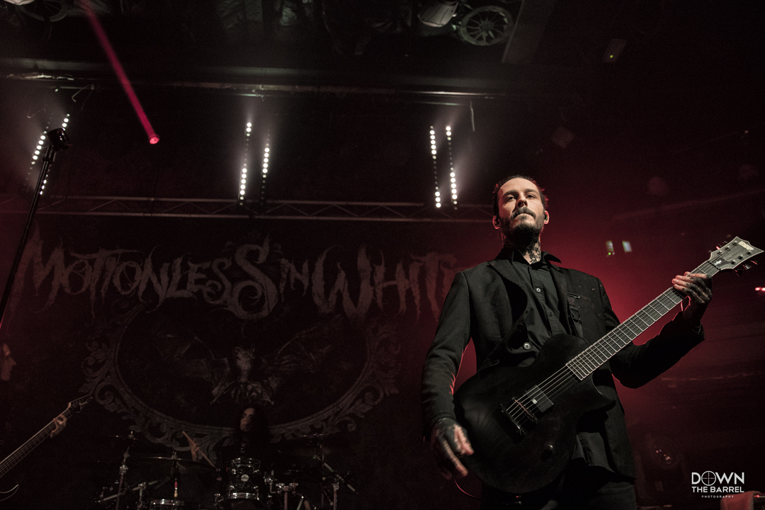 Motionless In White012