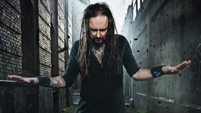 jonathan-davis-2018-Cropped-1-671x377